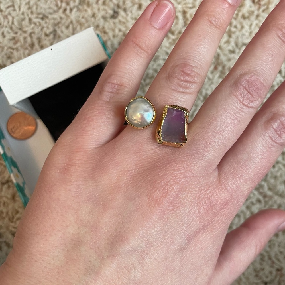Gemstone ring